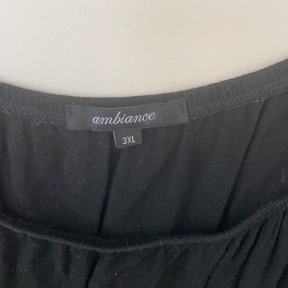 Black Top - Picture 2 of 3